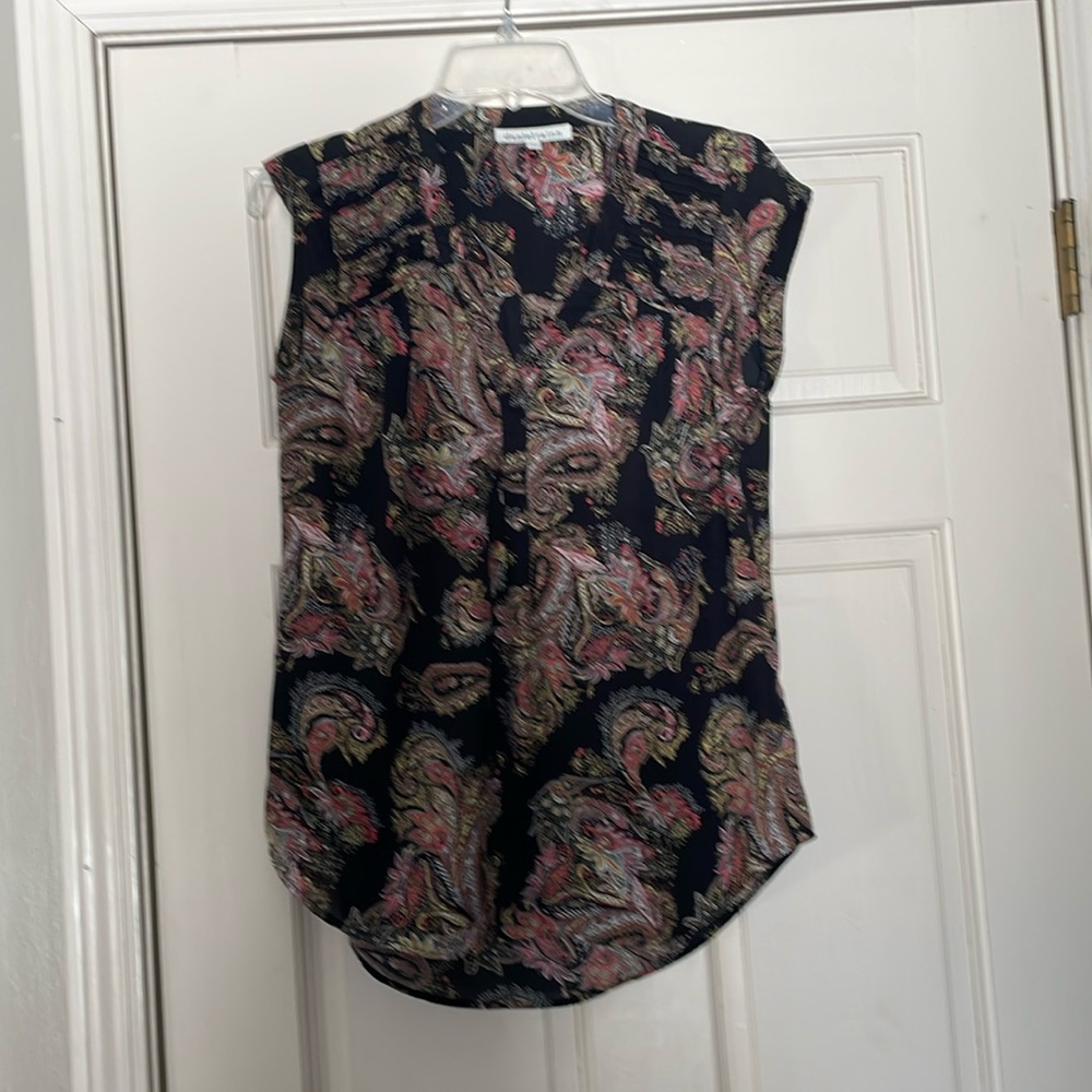 Daniel Rainn Sleeveless Floral Black Top—Size Small
